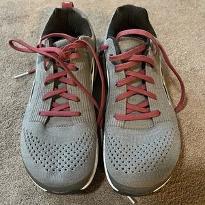 Altra Ego paradigm 4.5.